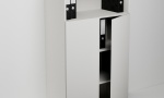 Kancelářská skříňka š. 80 cm v. 145 cm se dvěma dvířky a nikou